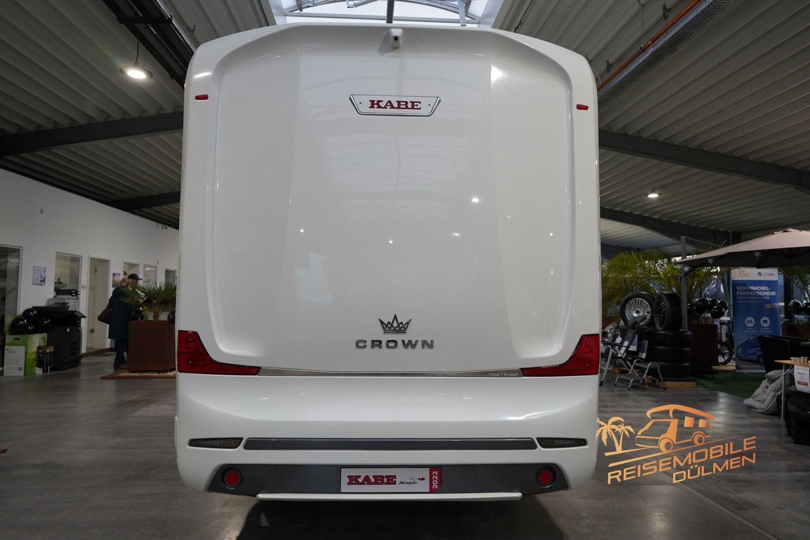Fahrzeugabbildung Kabe Travel Master Crown i760 LGB Distronic SAT 2xTV