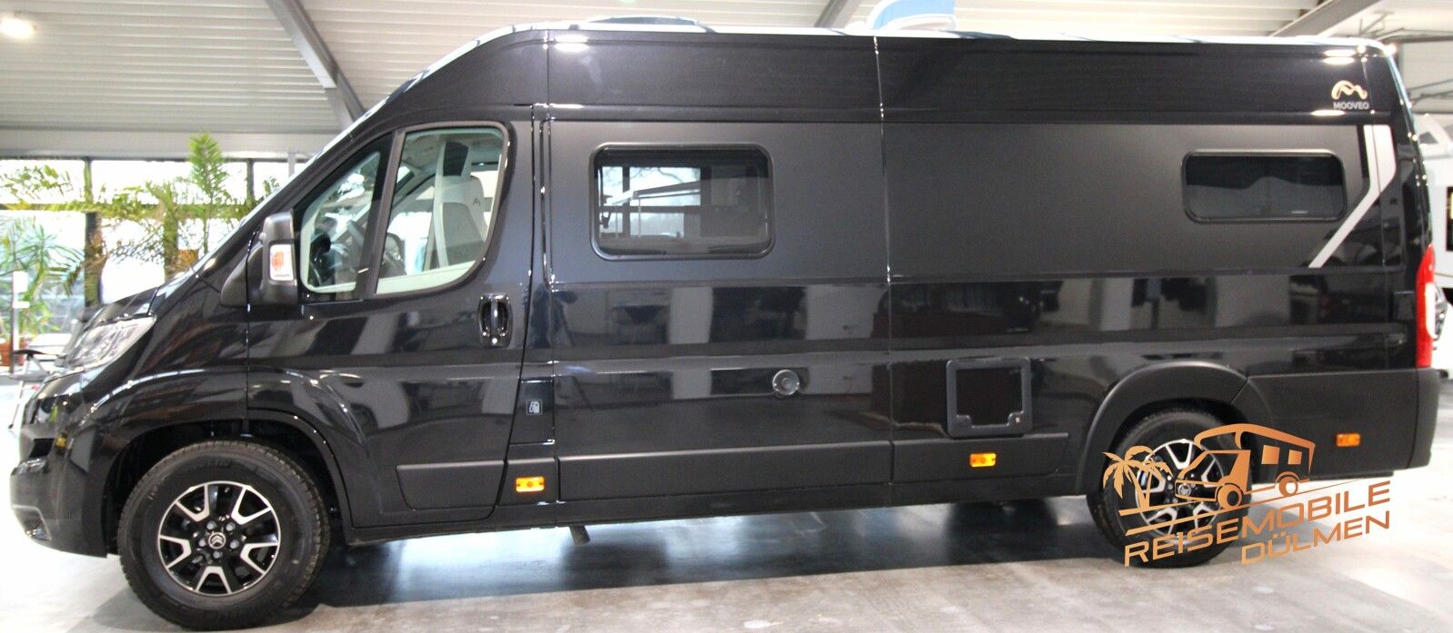Fahrzeugabbildung Mooveo Van 63EB Solar Navi RFK SAT TV Markise
