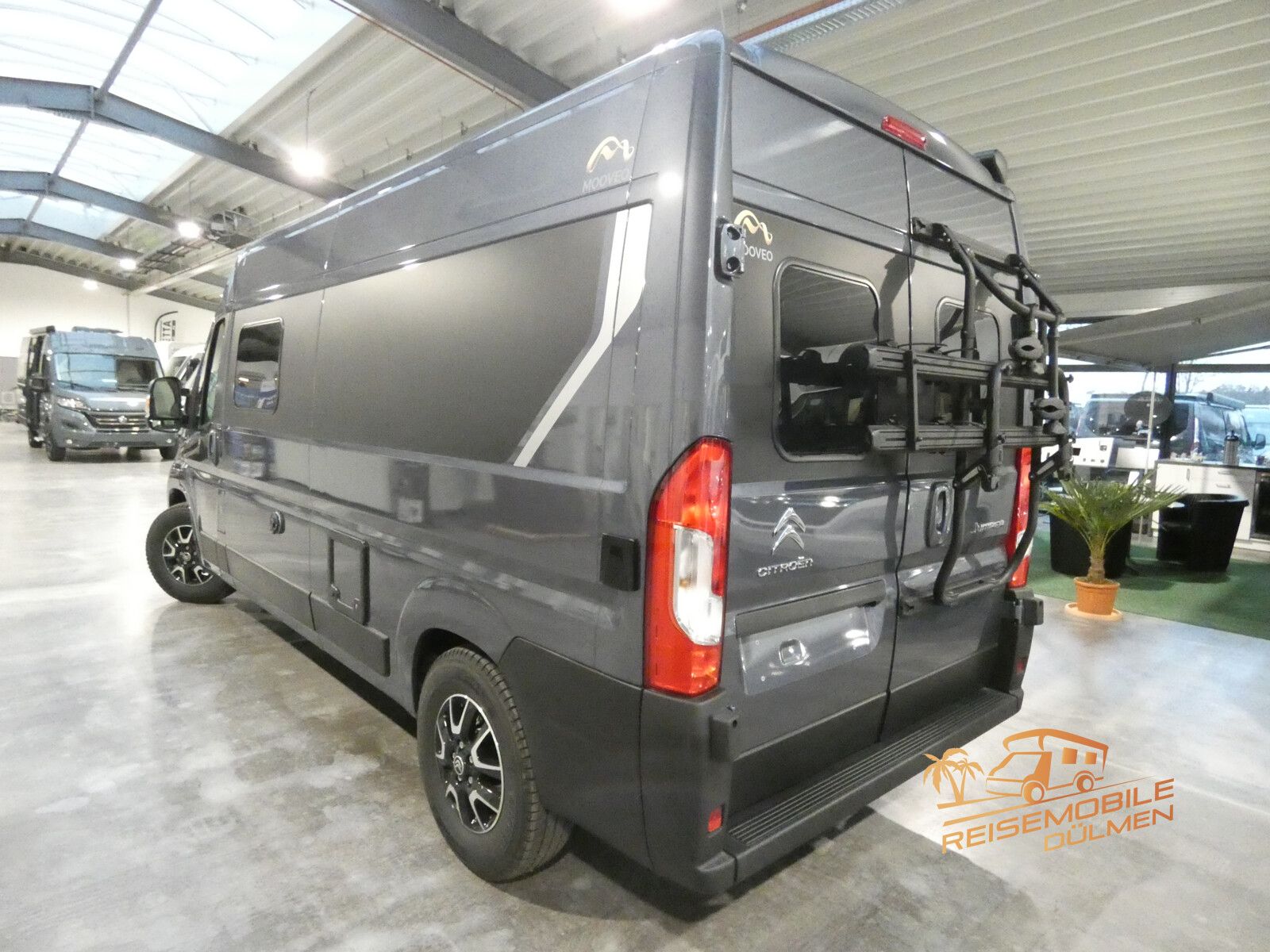 Fahrzeugabbildung Mooveo Van 60EB 165PS Auto-Sat TV Solar Markise RFK