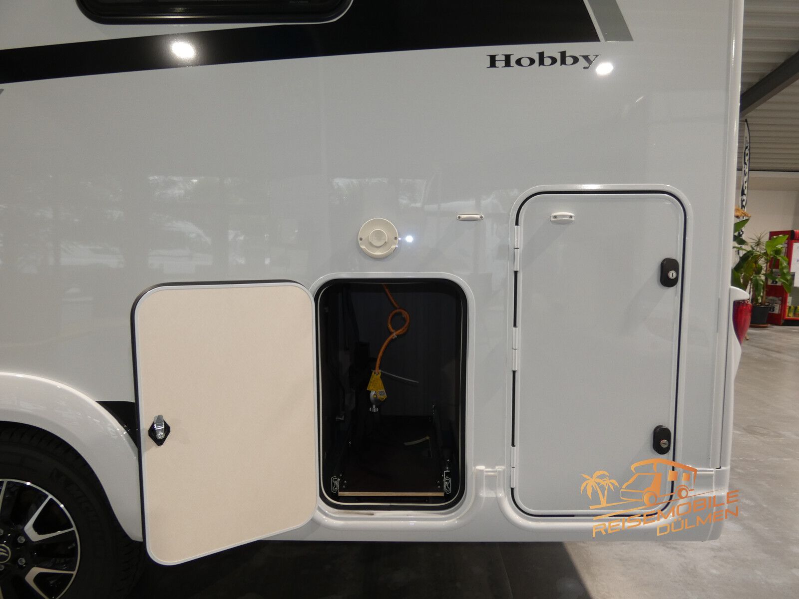 Fahrzeugabbildung Hobby Optima OnTour Edition V65 GQ 165PS Rahmenfenster