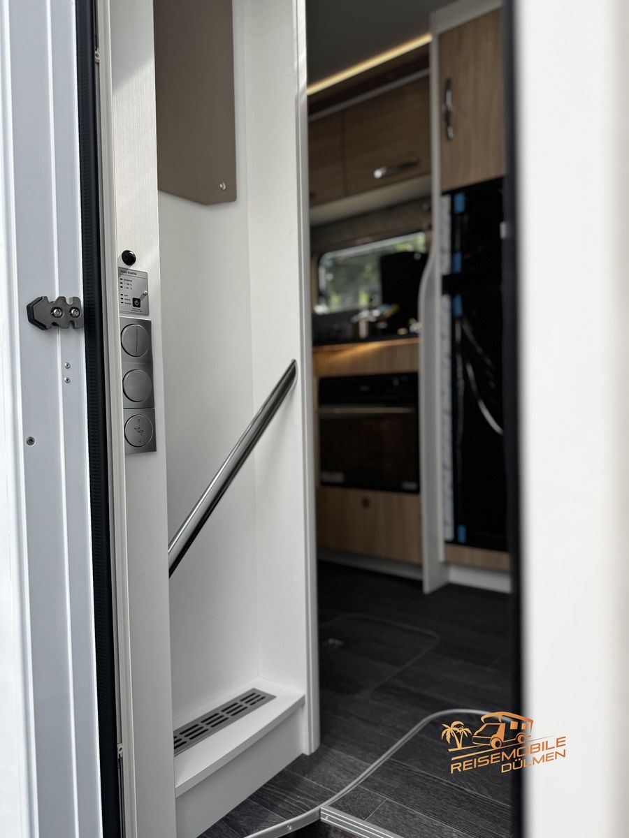 Fahrzeugabbildung Frankia Platin I 8400 Plus  Sie Sparen 33.420