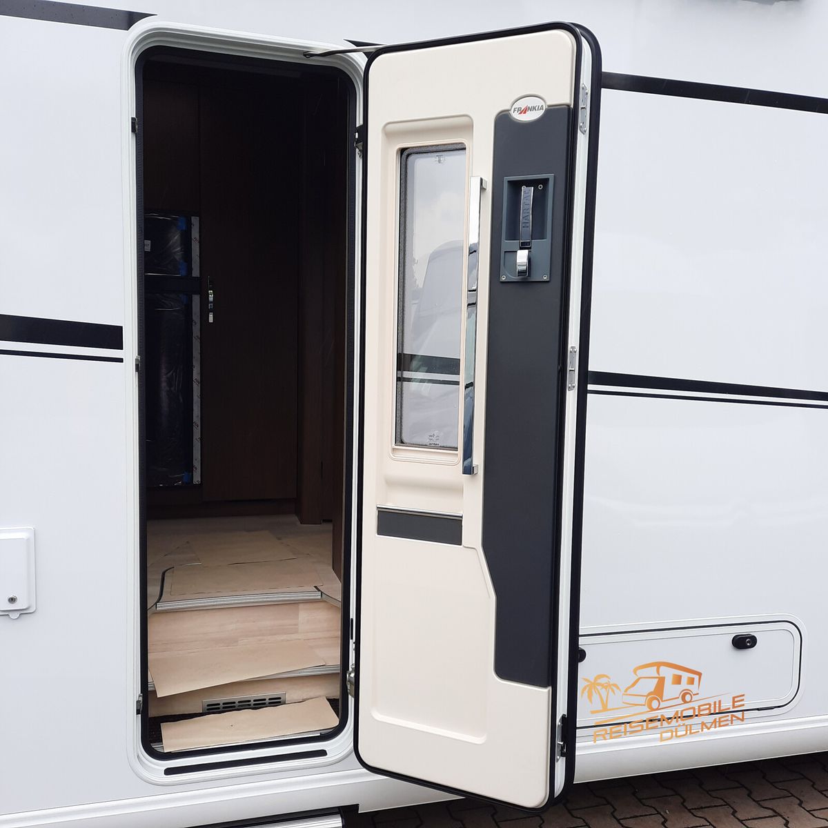 Fahrzeugabbildung Frankia Platin I 8400 Plus  Sie Sparen 33.420