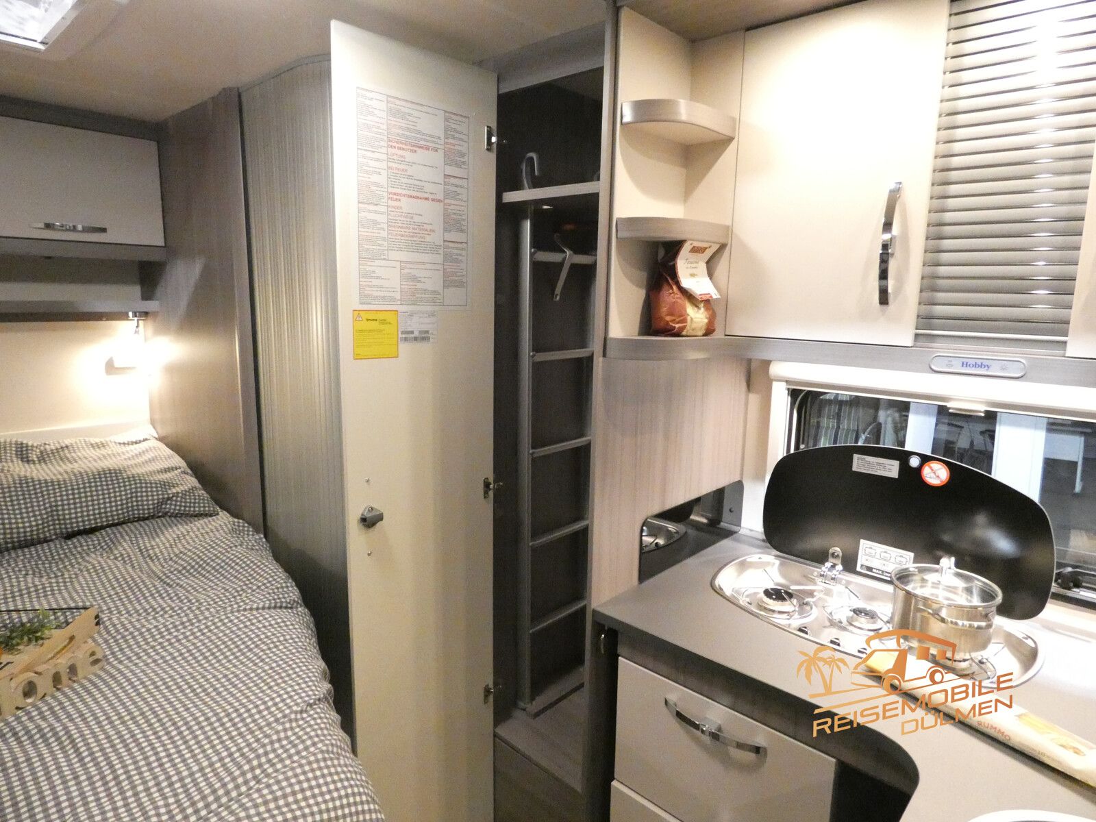 Fahrzeugabbildung Hobby Optima OnTour T65 HFL Markise LED Remis