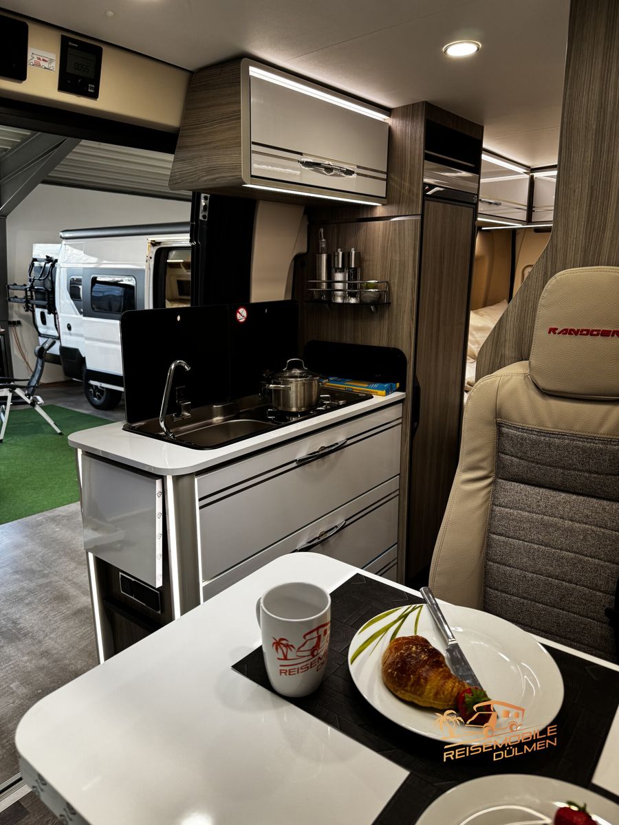 Fahrzeugabbildung Randger R602 Fiat 140 PS Premium-Paket Fiat