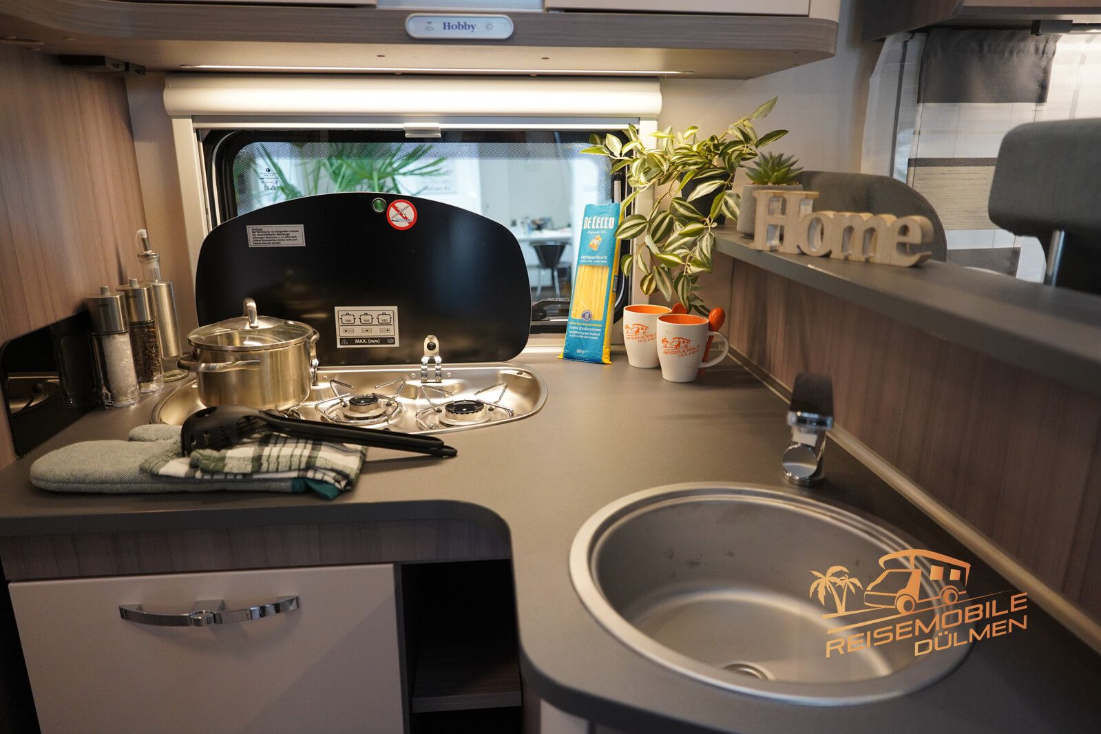Fahrzeugabbildung Hobby Optima OnTour T65 HFL TRUMA Combi 6 E, Markise