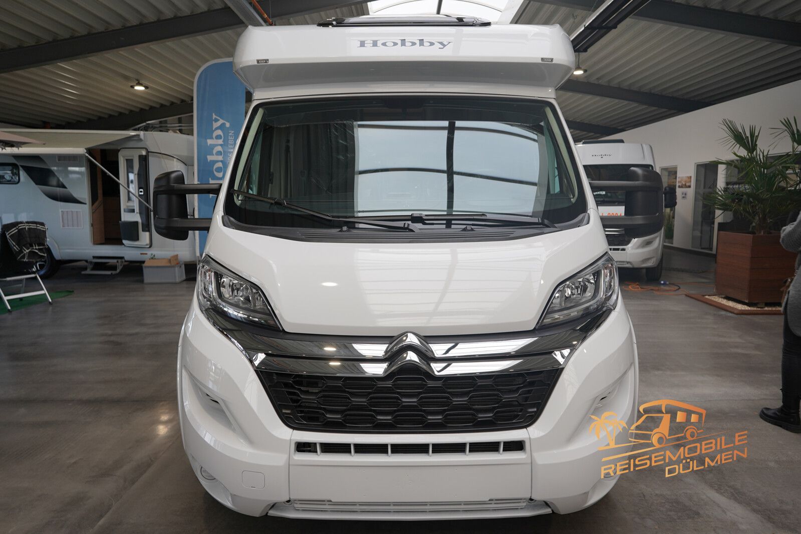 Fahrzeugabbildung Hobby Optima OnTour T65 HFL TRUMA Combi 6 E, Markise