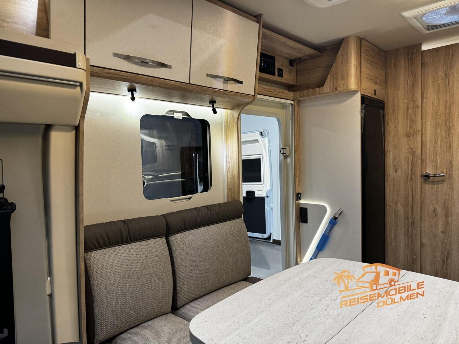 Fahrzeugabbildung Eura Mobil Profila T 720 EF Mondial Pack FAP Zusatzbett