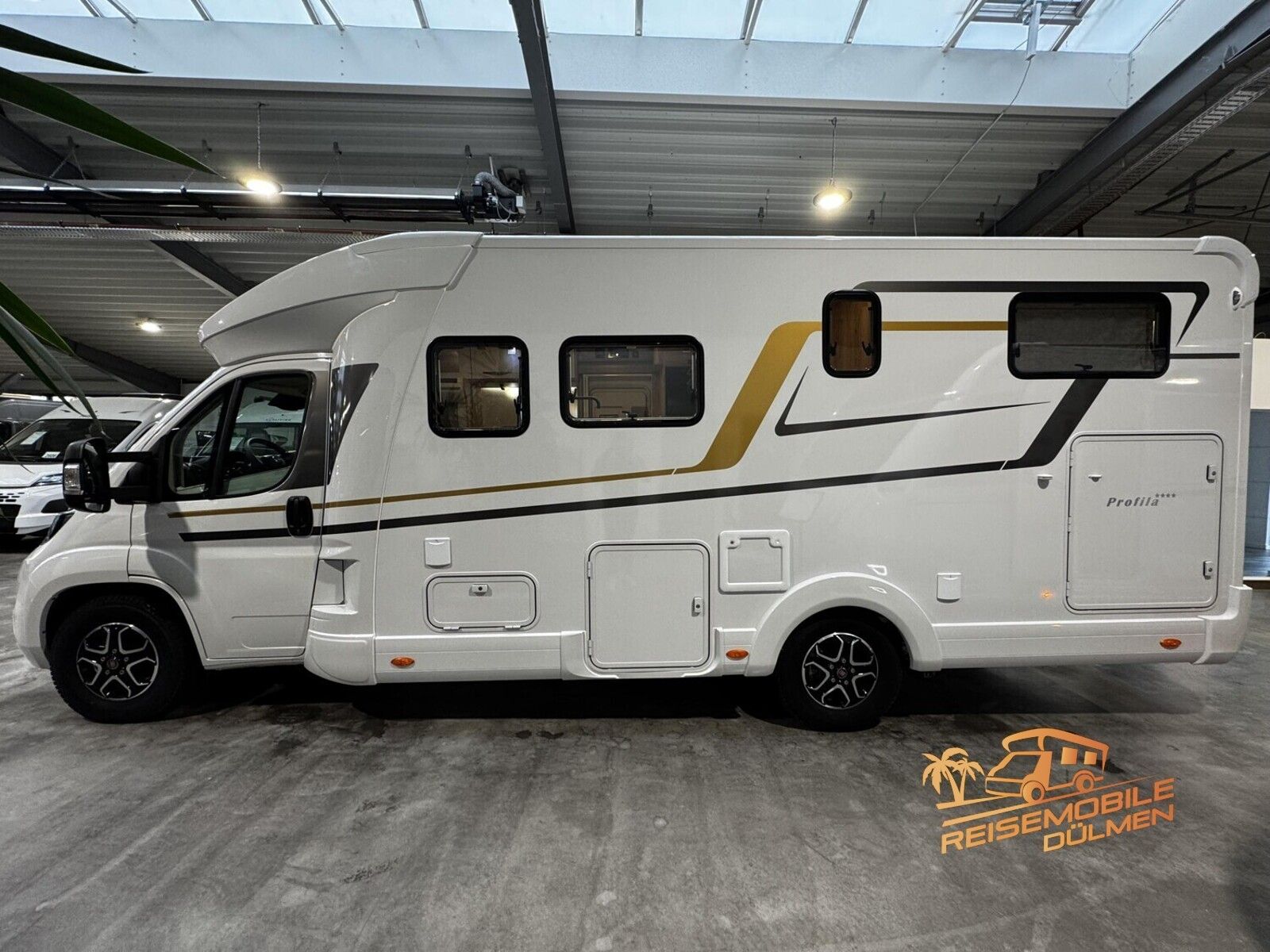 Fahrzeugabbildung Eura Mobil Profila T 720 EF Mondial Pack FAP Zusatzbett