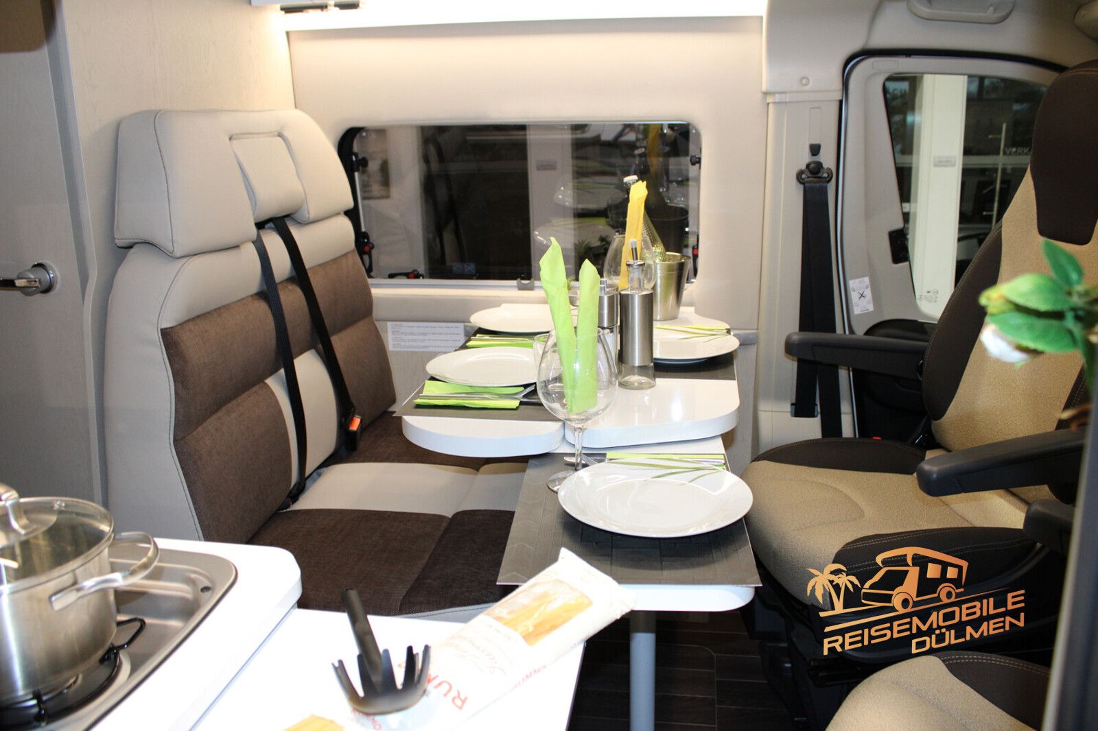 Fahrzeugabbildung Rimor Horus 195 Markise Isofix Traction plus