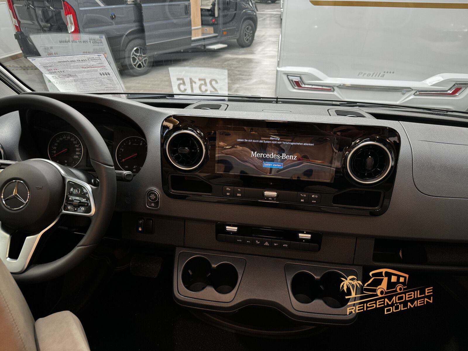 Fahrzeugabbildung Eura Mobil Profila T 726 EF alle Pakete Distronic RFK MBUX