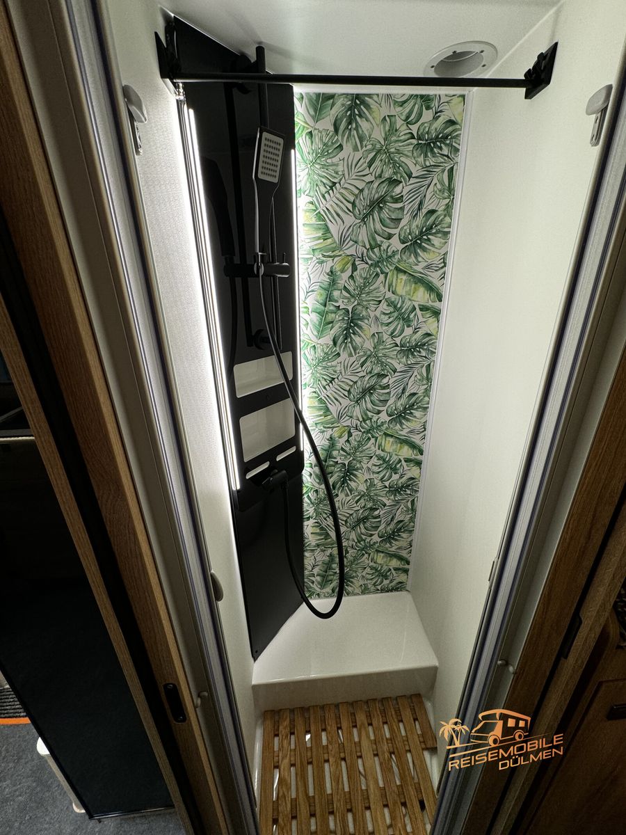 Fahrzeugabbildung Eura Mobil Profila T 726 EF alle Pakete Distronic RFK MBUX