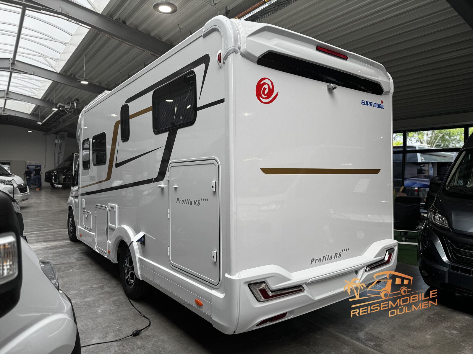 Fahrzeugabbildung Eura Mobil Profila RS 720 EF 4,25t RFK 16 Heavy Duty Xzent