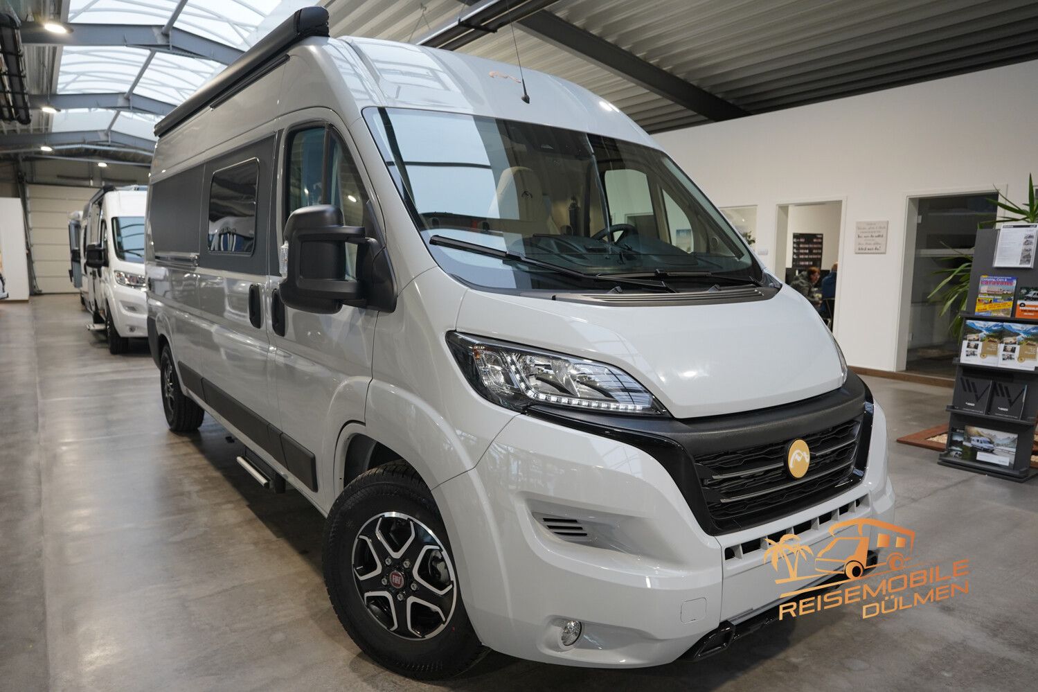 Mooveo Van 60 DB SAT TV Allwetter 9"Navi