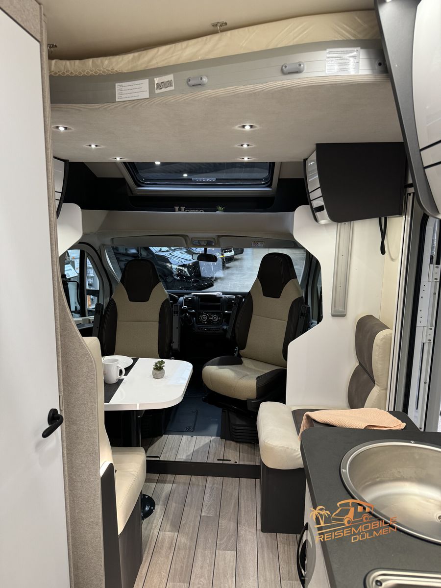 Fahrzeugabbildung Forster T 699EB Markise RFK 16 Truma Hubbett Mod.2025