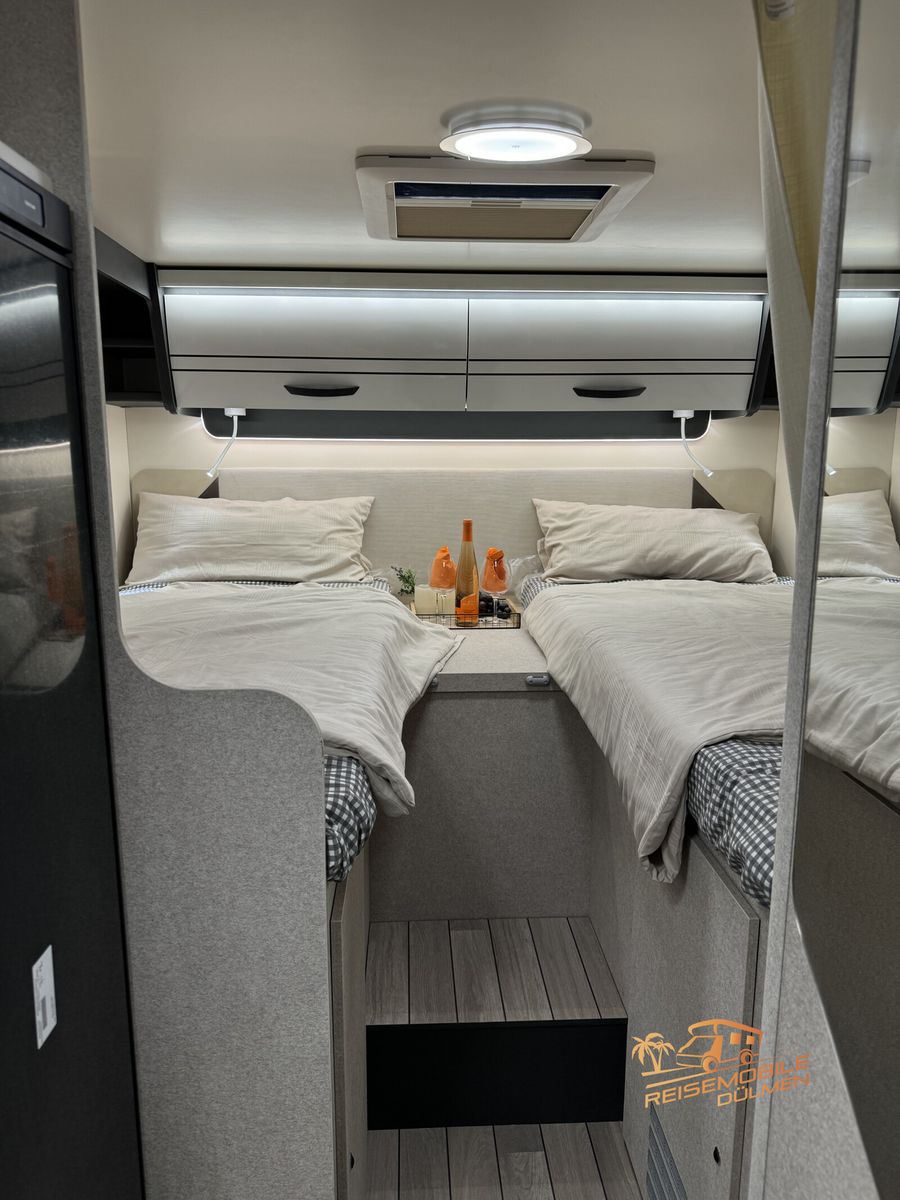 Fahrzeugabbildung Forster T 699EB Markise RFK 16 Truma Hubbett Mod.2025