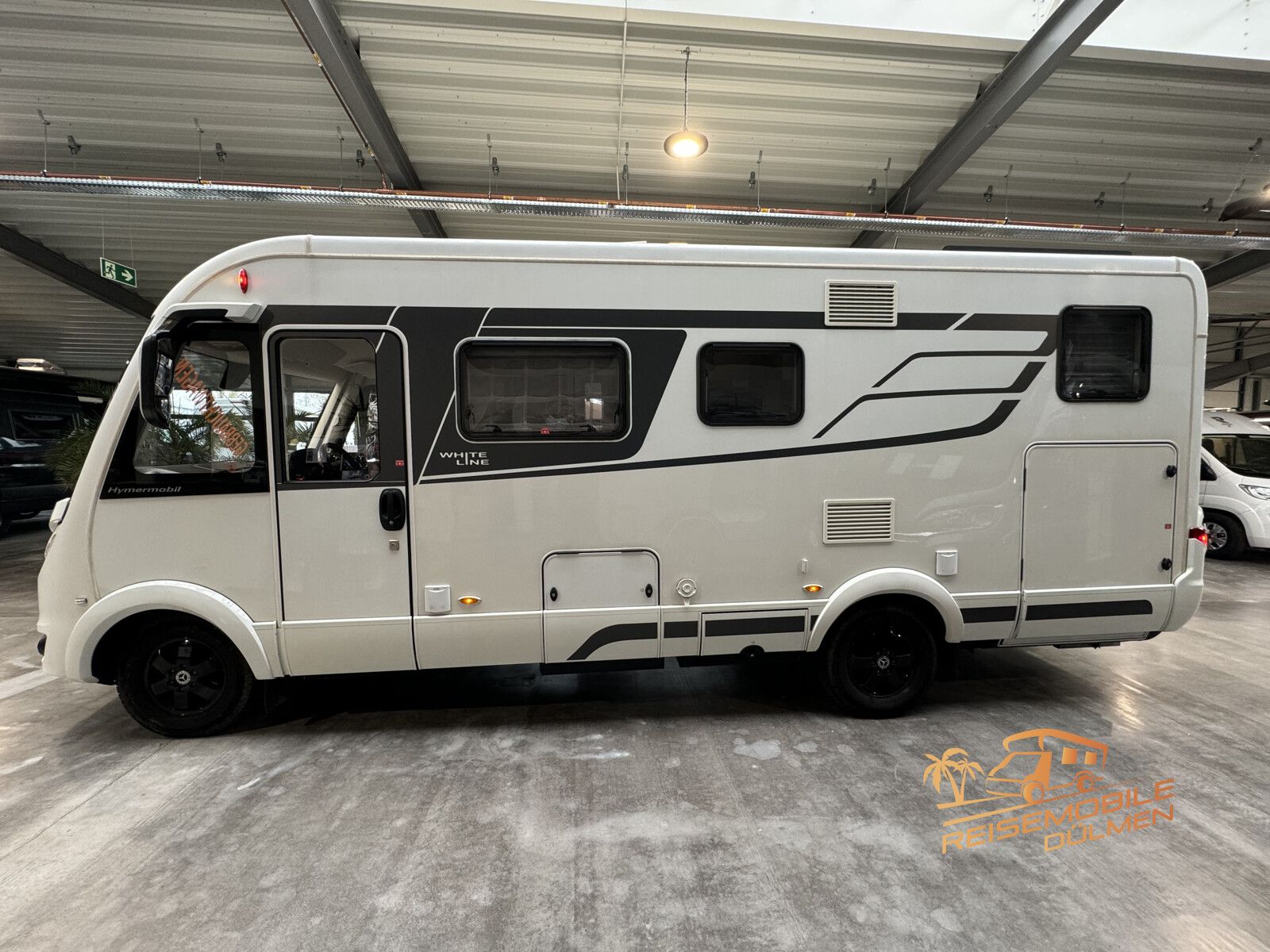 Fahrzeugabbildung HYMER / ERIBA / HYMERCAR B-Klasse MC I WhiteLine 600 Lithium Wechsel  AHK