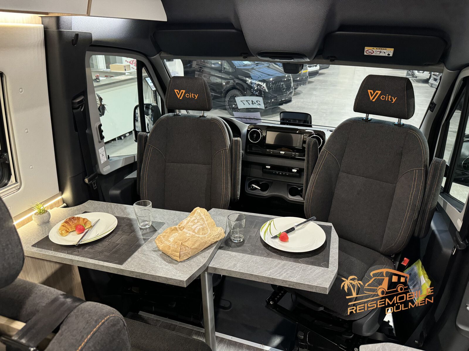 Fahrzeugabbildung Frankia Yucon 6.0 BD 3.5 t V-City 18 Distronic RFK MBUX