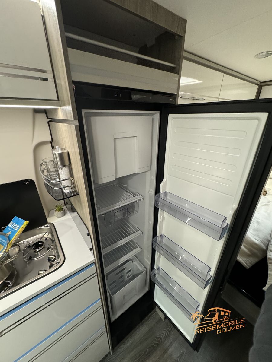 Fahrzeugabbildung Randger R640 LA BOHEME 140 PS 9G Auto Solar Markise