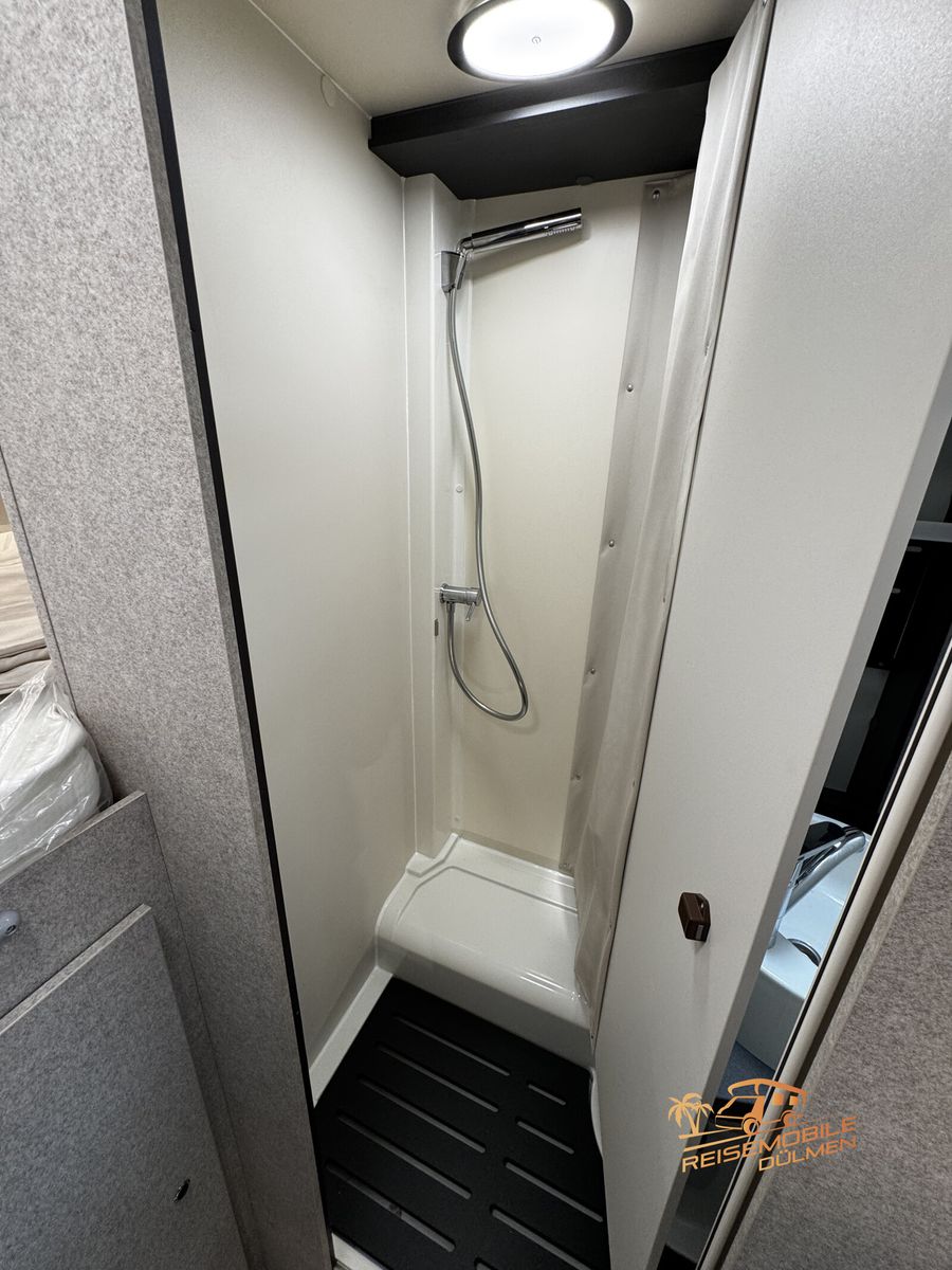 Fahrzeugabbildung Forster T 599HB NB Isofix Markise Truma