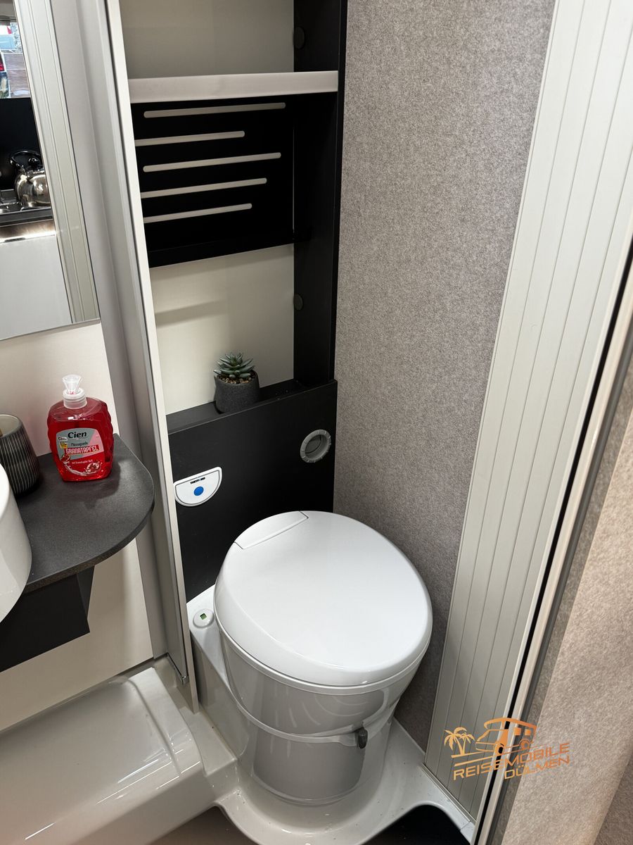 Fahrzeugabbildung Forster T 599HB NB Isofix Markise Truma