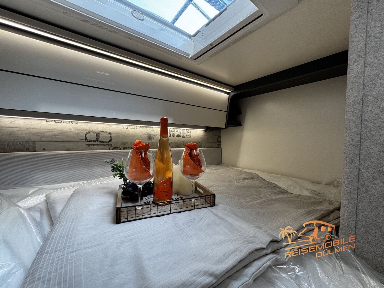 Fahrzeugabbildung Forster T 599HB Auto. Winter Pack Isofix Markise Truma