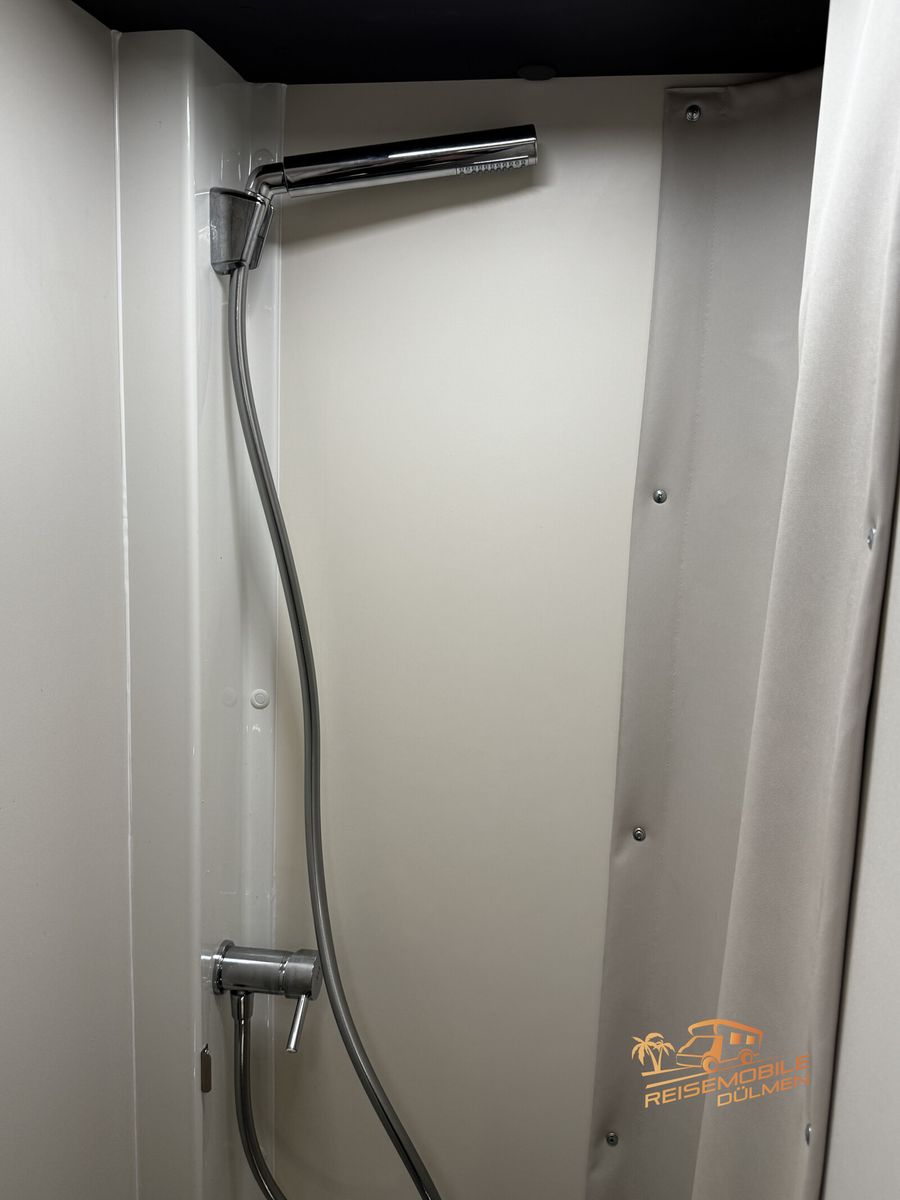 Fahrzeugabbildung Forster T 599HB Auto. Winter Pack Isofix Markise Truma