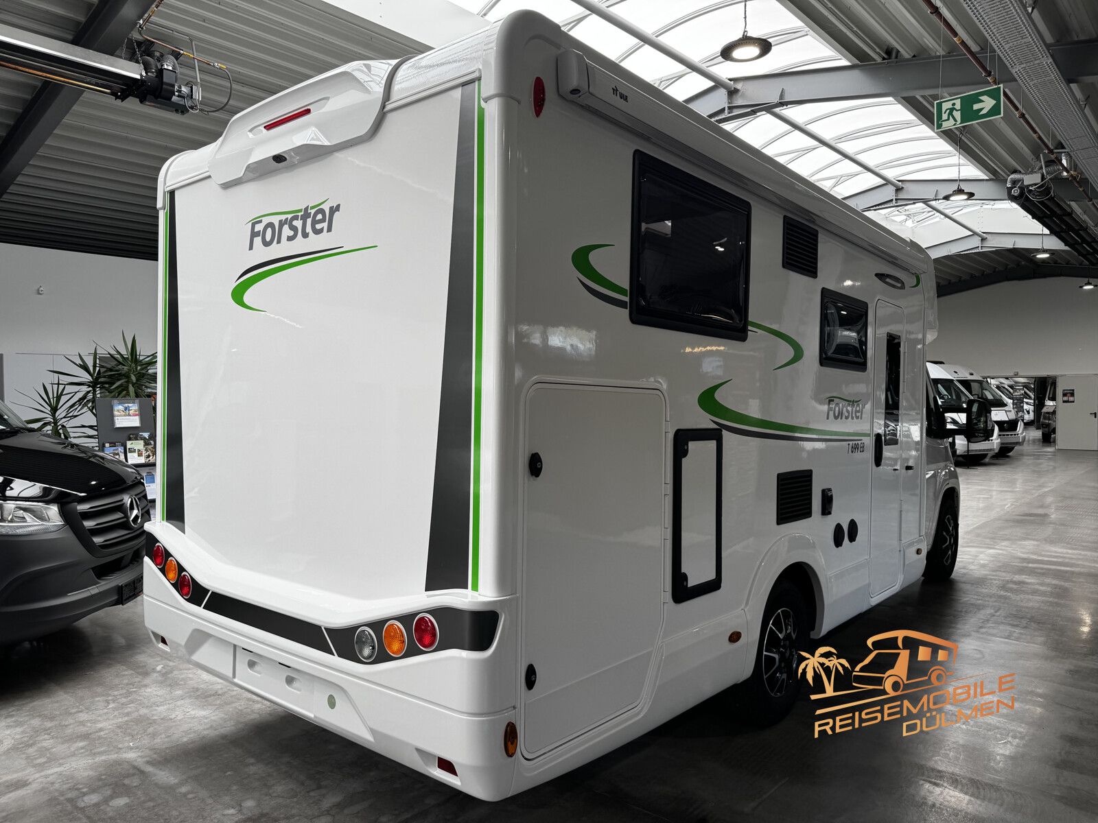 Fahrzeugabbildung Forster T 699EB RFK Skyroof Hubbett Alufelgen