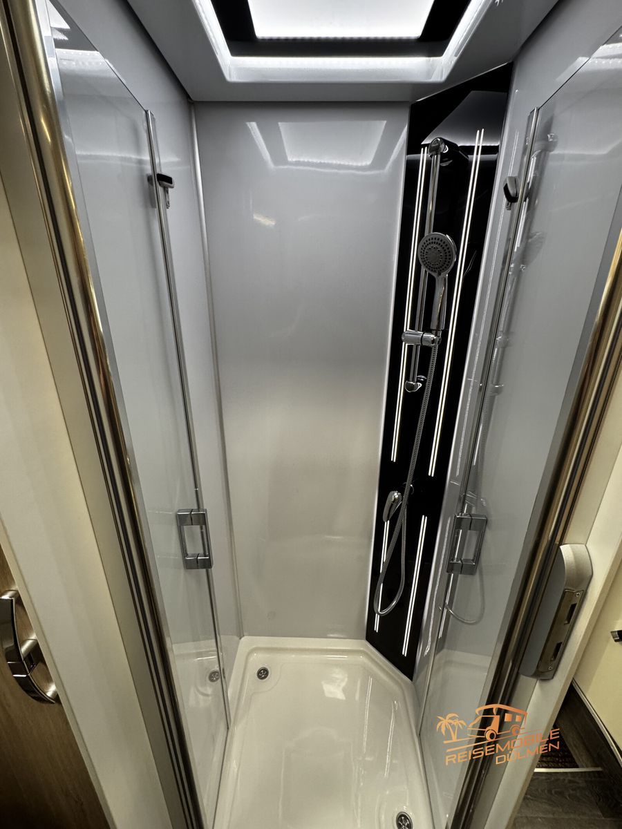 Fahrzeugabbildung Frankia F-Line A 680 Plus 4.5 t Frisch eingetroffen!