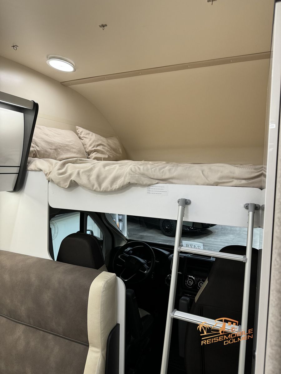 Fahrzeugabbildung Forster A 699DVB 8 Schlafplätze RFK Markise Modell 2025