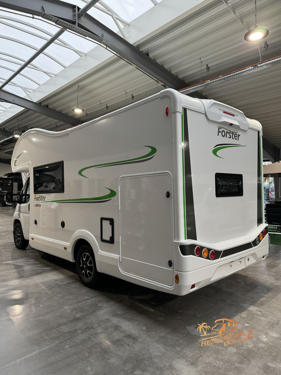 Fahrzeugabbildung Forster A 699DVB 8 Schlafplätze RFK Markise Modell 2025