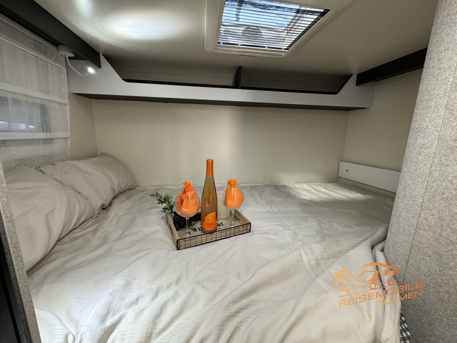 Fahrzeugabbildung Forster A 699DVB 8 Schlafplätze Markise Truma Combi 16