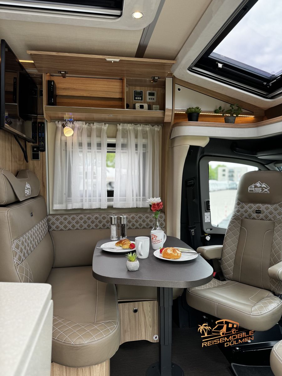 Fahrzeugabbildung HYMER / ERIBA / HYMERCAR ML-T 580 4x4 RSX Black-Star  3,0 V6 3xLithium