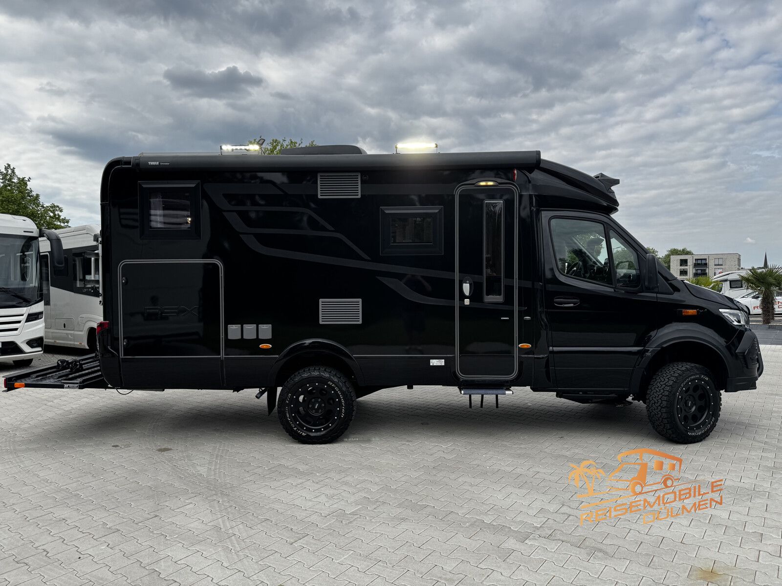 Fahrzeugabbildung HYMER / ERIBA / HYMERCAR ML-T 580 4x4 RSX Black-Star  3,0 V6 3xLithium