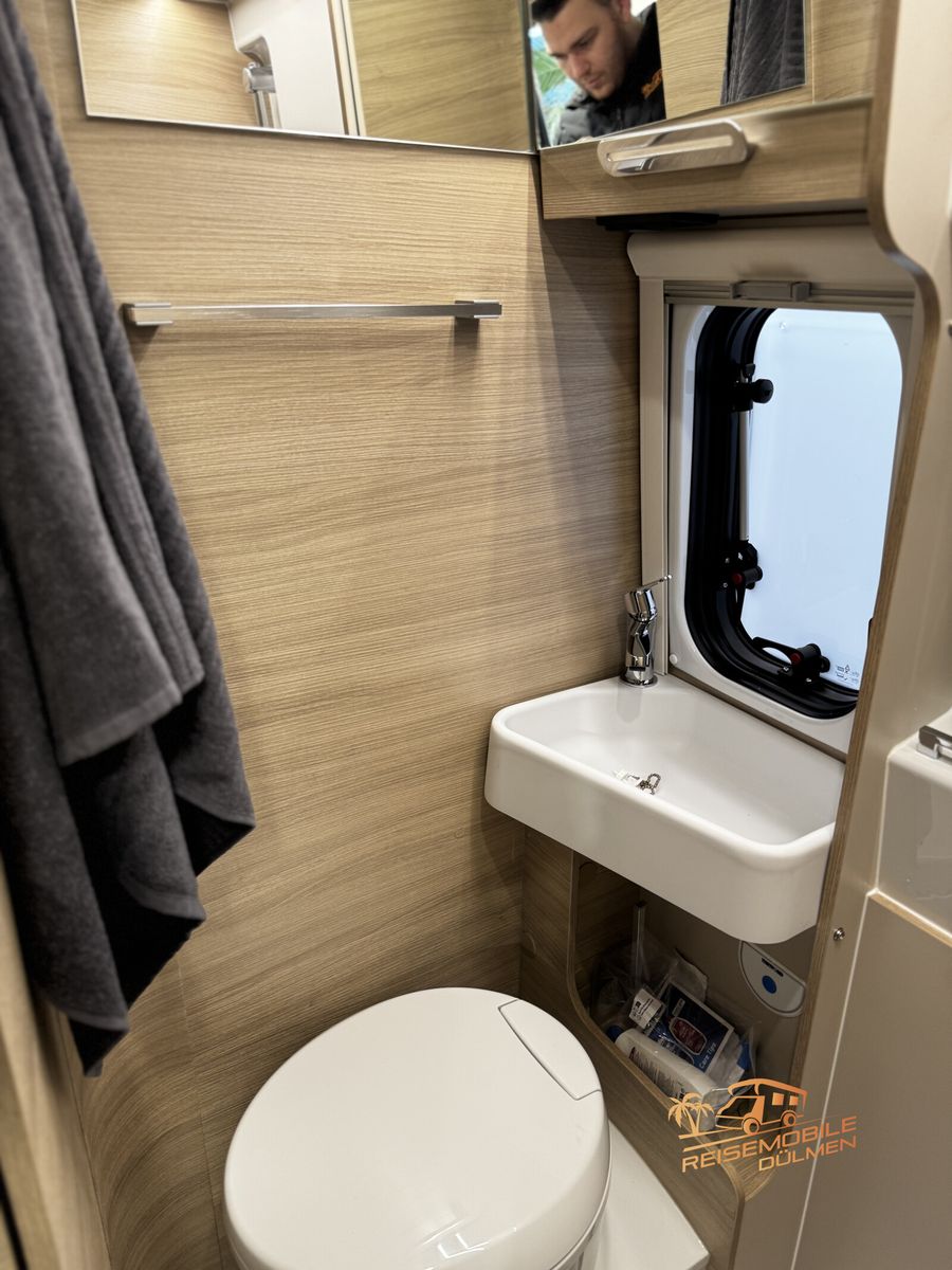 Fahrzeugabbildung Forster Vantasy FV636HB Zusatzbett RFK