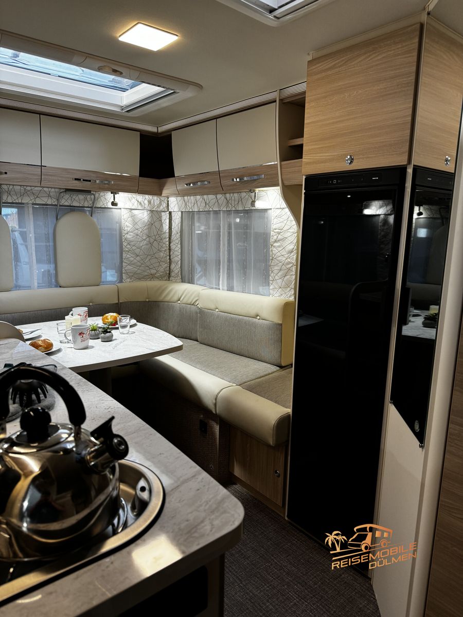Fahrzeugabbildung Eura Mobil Activa One 650 HS RFK 16 Alu
