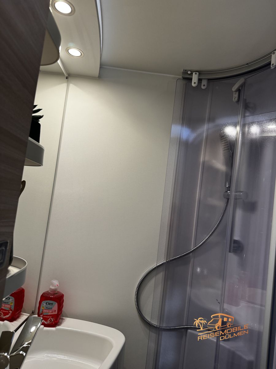 Fahrzeugabbildung Eura Mobil Activa One 650 HS RFK 16 Alu