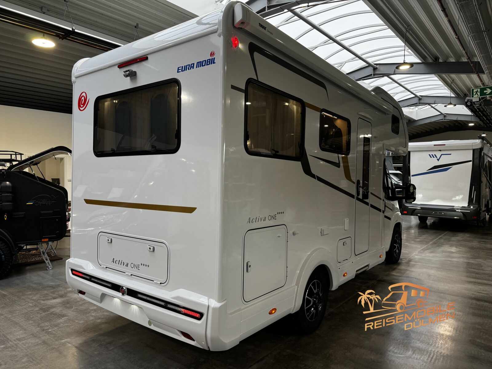 Fahrzeugabbildung Eura Mobil Activa One 650 HS RFK 16 Alu
