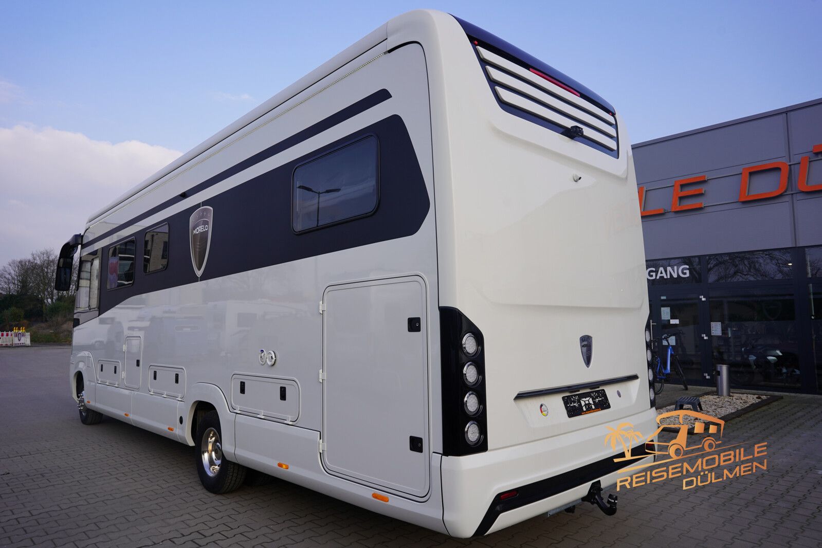 Fahrzeugabbildung Morelo Loft 87 MB Bar  Hubstütze Activ Air Wide axle