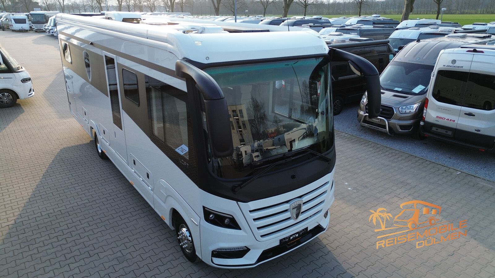 Fahrzeugabbildung Morelo Loft 87 MB Bar  Hubstütze Activ Air Wide axle