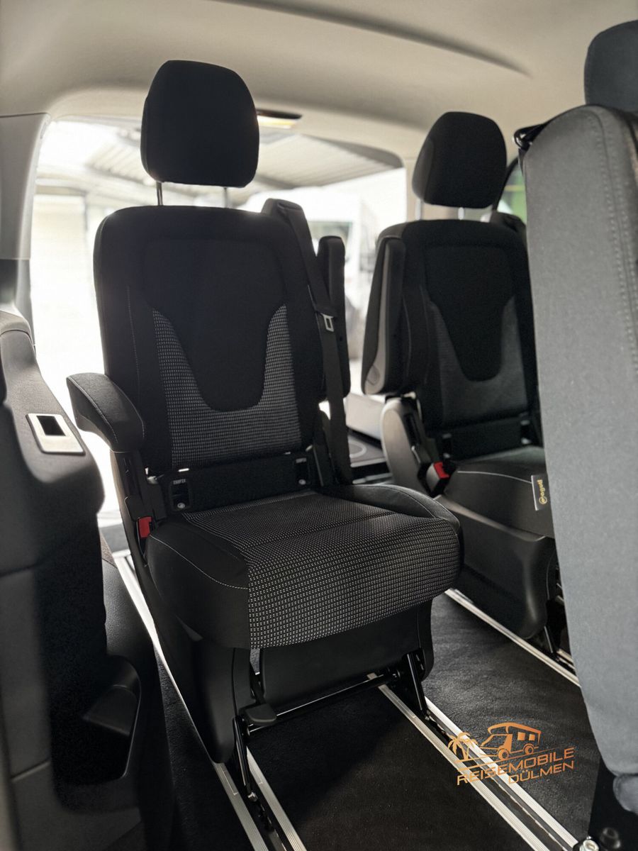 Fahrzeugabbildung Mercedes-Benz V250 4MATIC lang VanTourer Night & Sport Paket