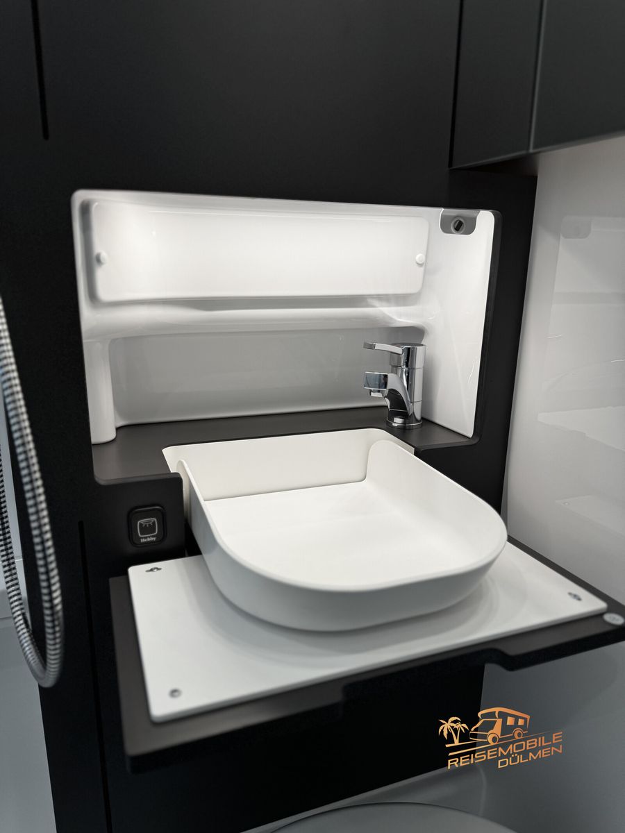 Fahrzeugabbildung Hobby Maxia Van 680 DT GFK Front Assist Tageszulassung