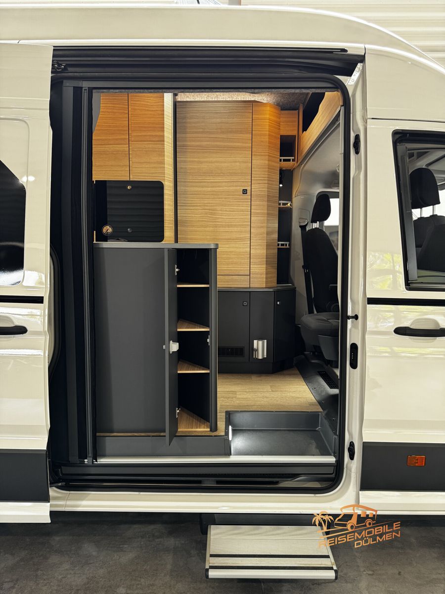 Fahrzeugabbildung Hobby Maxia Van 680 DT GFK Front Assist HOBBY CONNECT