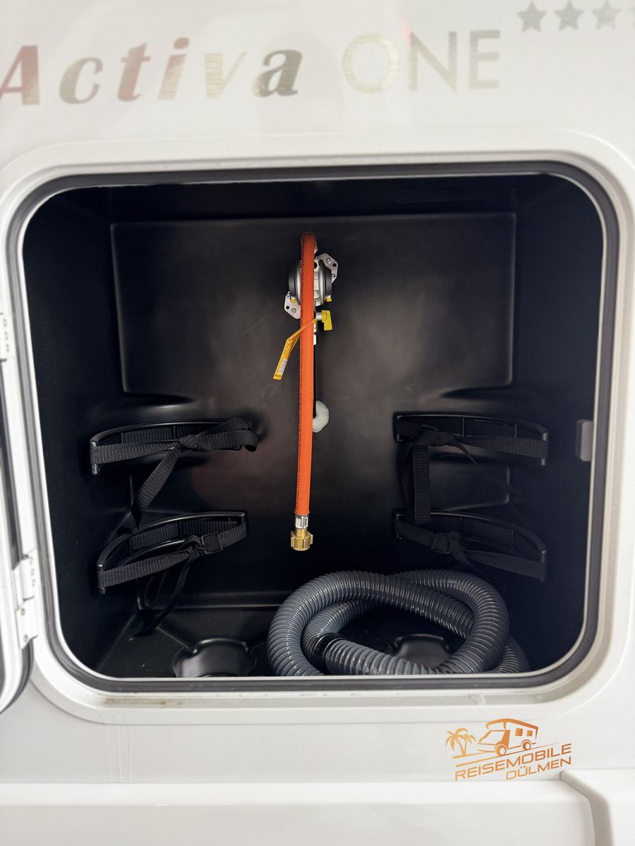 Fahrzeugabbildung Eura Mobil Activa One 570 HS RFK DAB Moniceiver