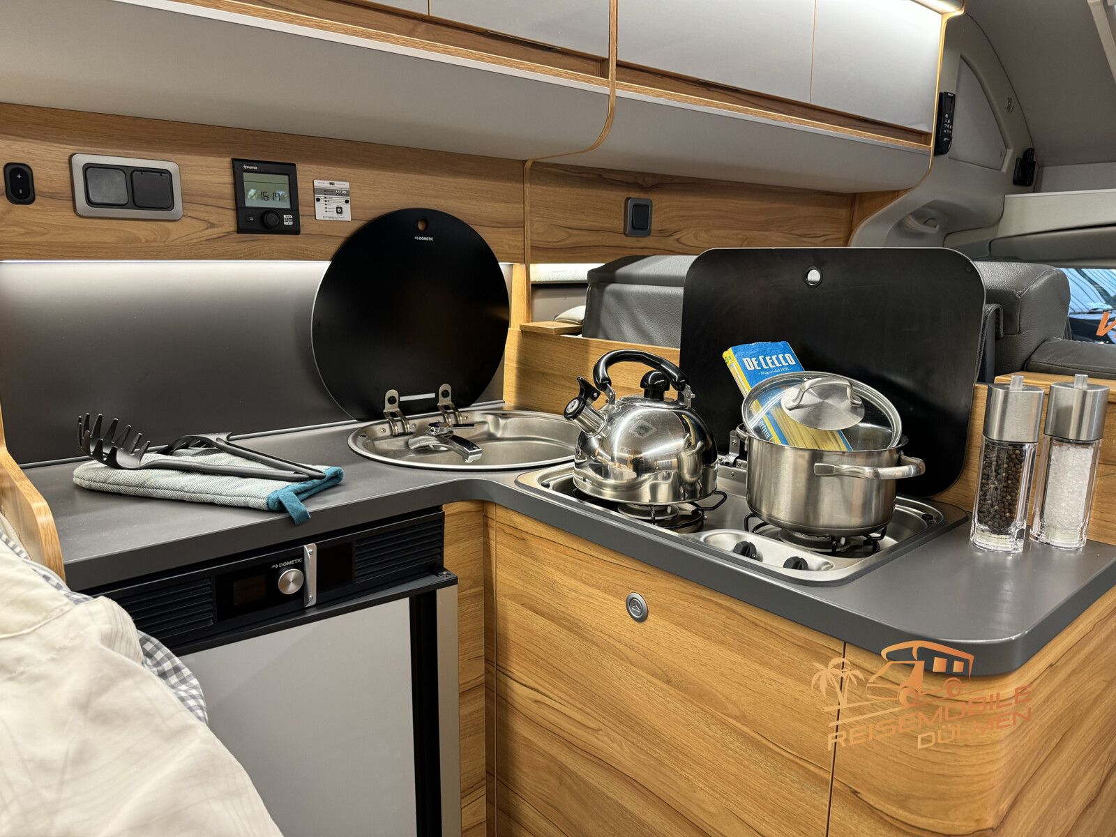 Fahrzeugabbildung Affinity Camper Van ONE Solar Navi RFK 18 1.Hand AHK