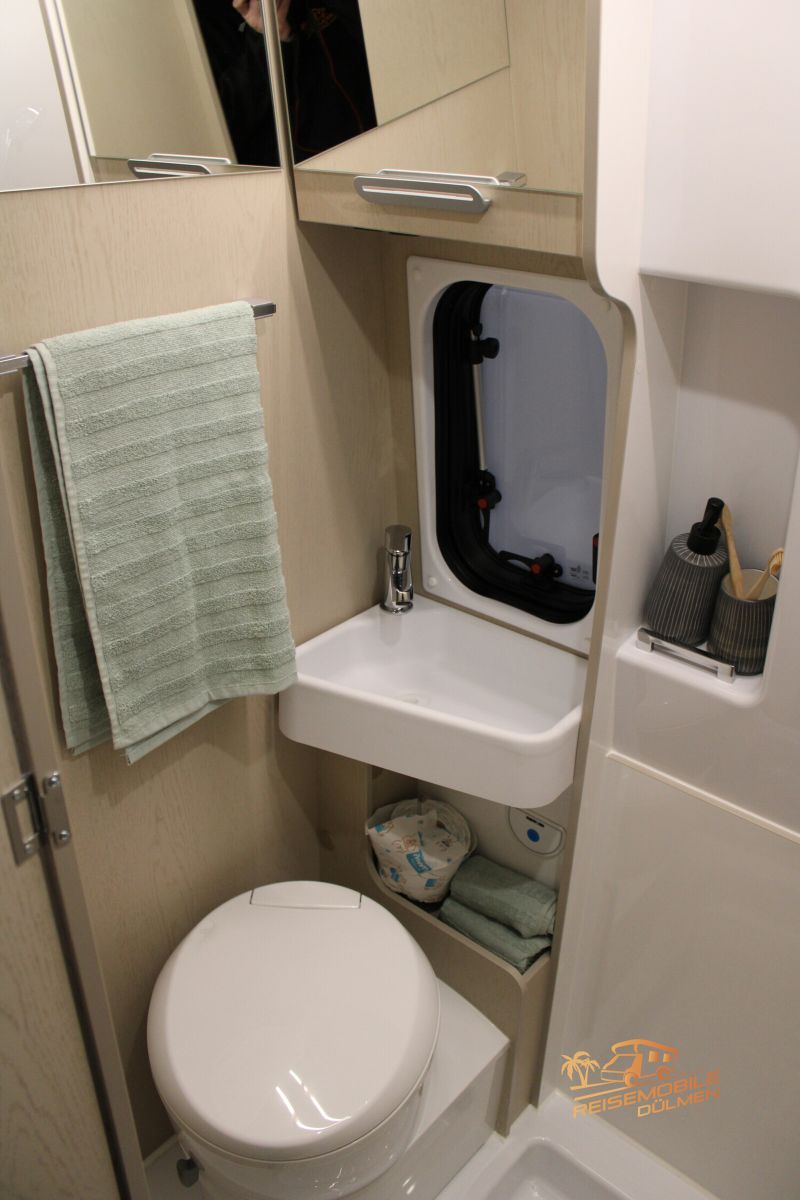 Fahrzeugabbildung Rimor Horus 195 Tageszulassung Markise Isofix