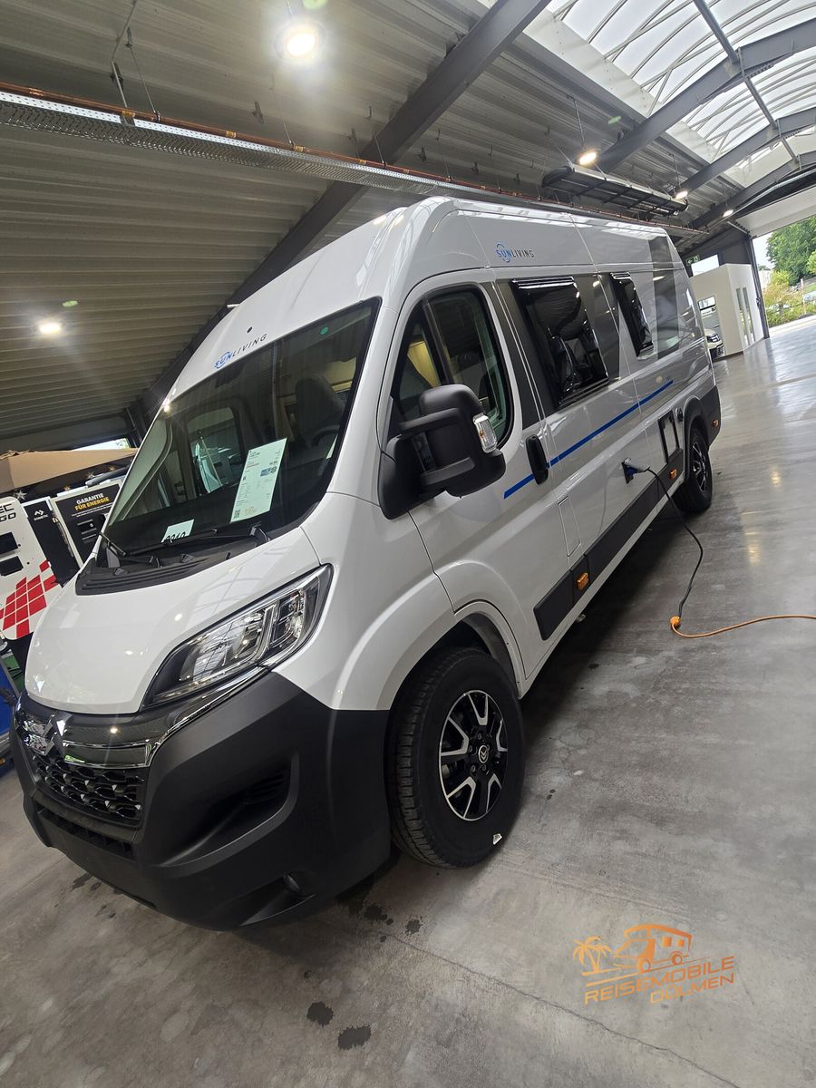 Fahrzeugabbildung Sun Living V 65SL X-TRA Ausstellungsfahrzeug RFK ISOFIX LM
