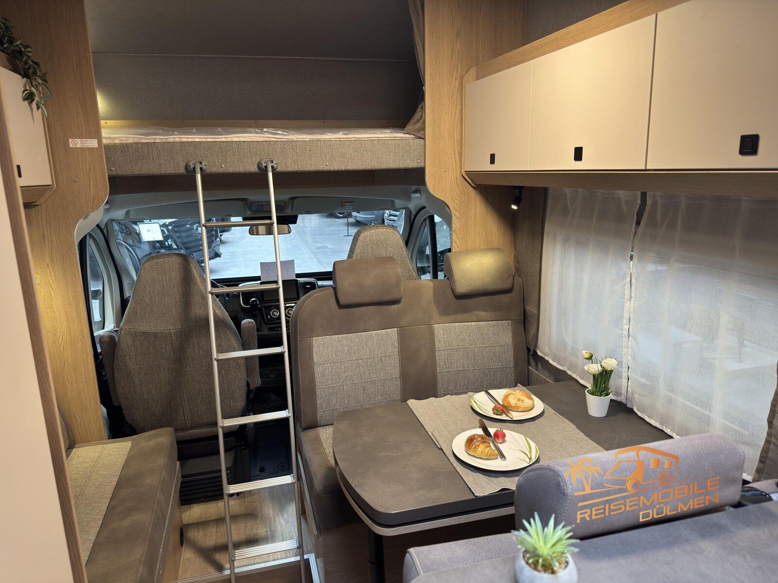 Fahrzeugabbildung Hobby OnTour A 720 GFM ACC Markise RFK LM-Räder VZR