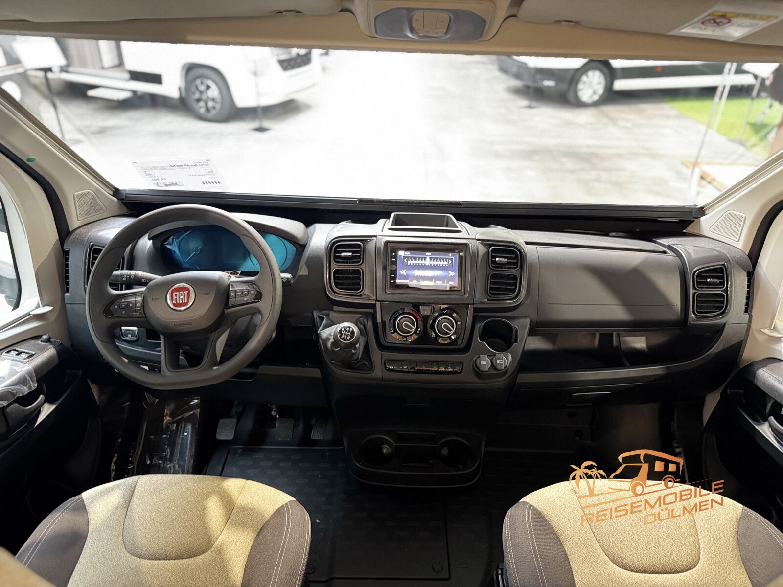 Fahrzeugabbildung Eura Mobil Activa One 690 HB  Heizung Combi 6 E  Winterfest