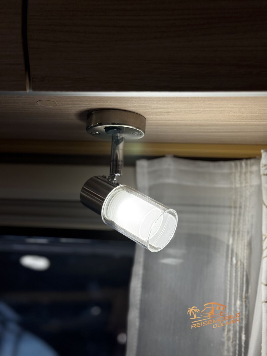 Fahrzeugabbildung Eura Mobil Activa One 690 HB  Heizung Combi 6 E  Winterfest