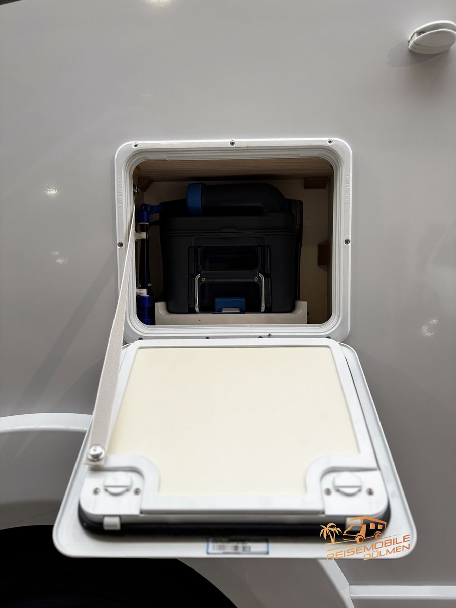 Fahrzeugabbildung Eura Mobil Activa One 690 HB  Heizung Combi 6 E  Winterfest